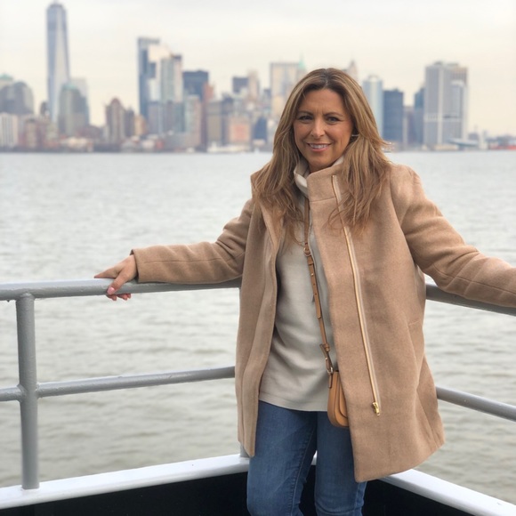 Meet your Posher, Paula - Picture 1 of 1